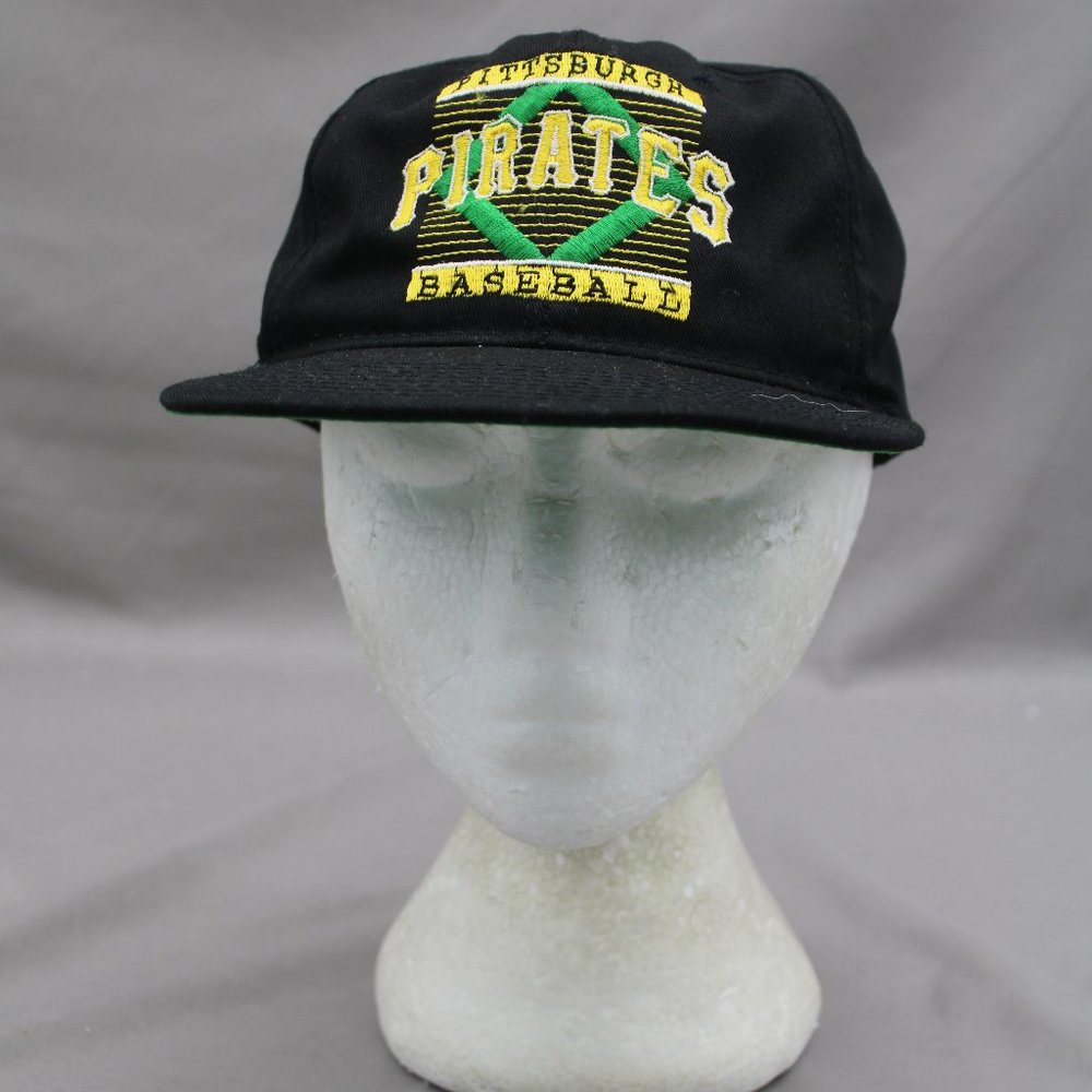 Pittsburgh Pirates Hat (VTG) - Baseball Field Block Script Graphic - Snapback